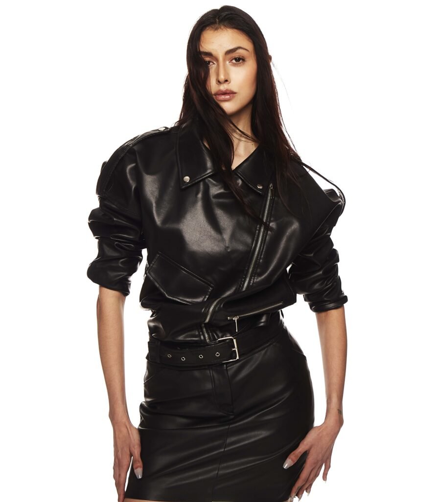 Read more about the article Julieta Pino Exclusive Interview